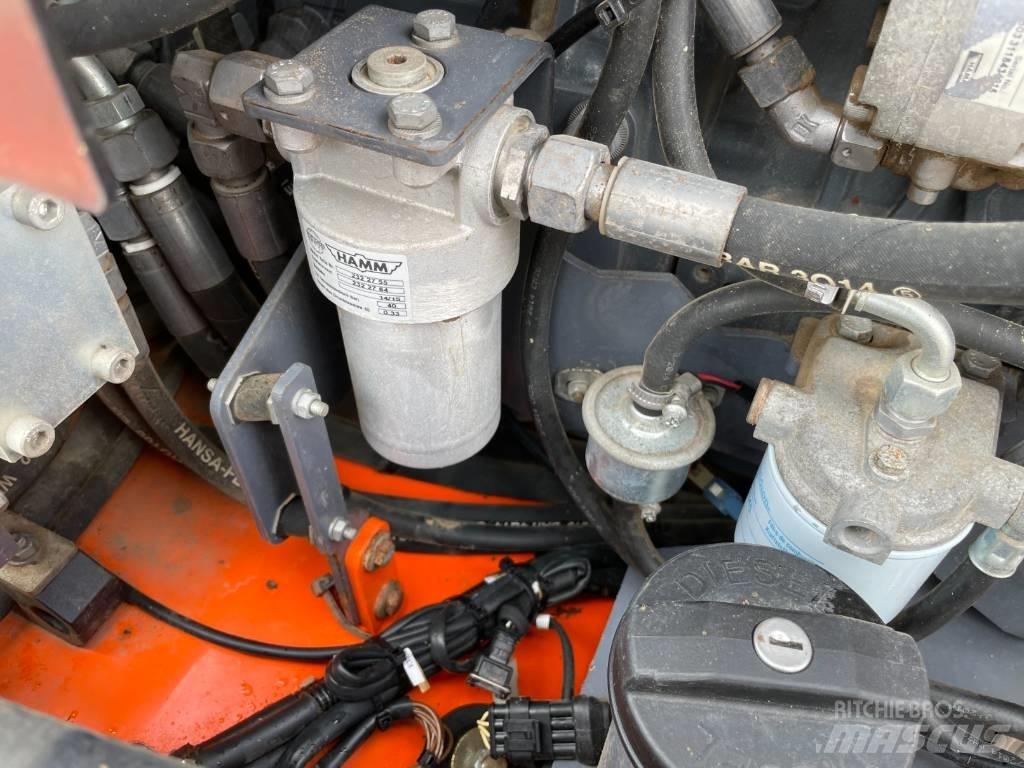 Hamm HD 12 VV タンデムローラ
