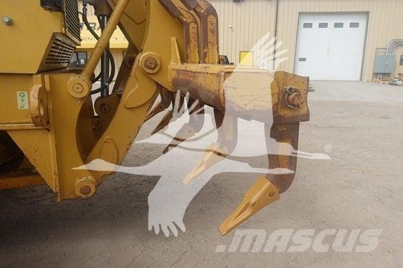 CAT 140M モーターグレーダー