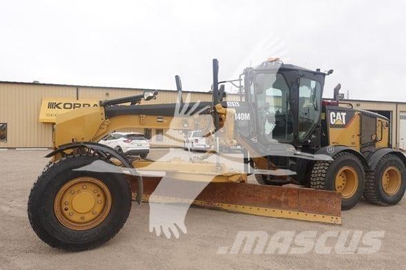CAT 140M AWD モーターグレーダー