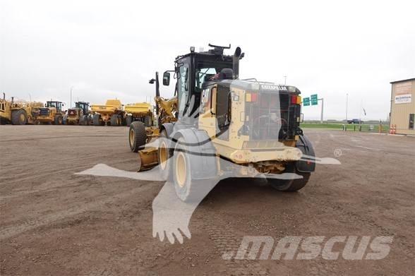 CAT 140M AWD モーターグレーダー
