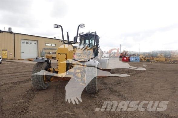 CAT 140M AWD モーターグレーダー