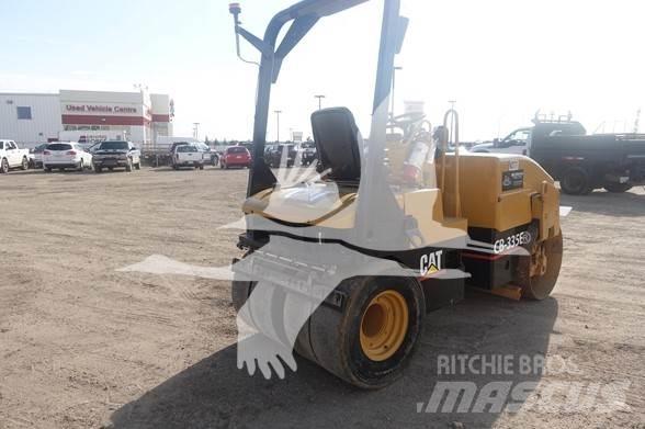 CAT CB-335E コンバインドローラ