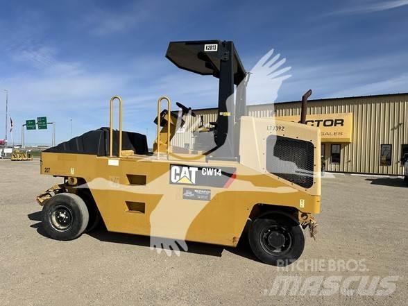 CAT CW14 タイヤローラ