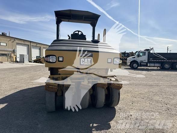 CAT CW14 タイヤローラ