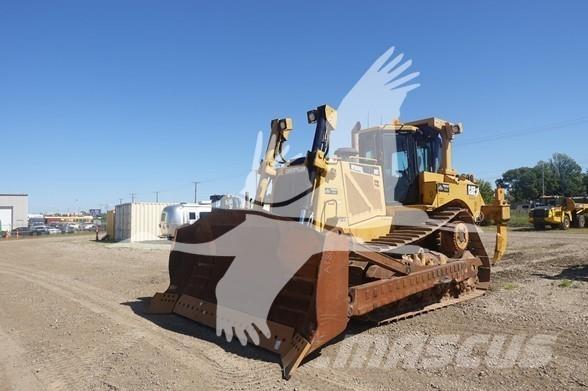 CAT D8T ブルドーザー