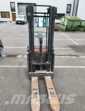Toyota BT SWE 160 L ハンド　パレットトラック