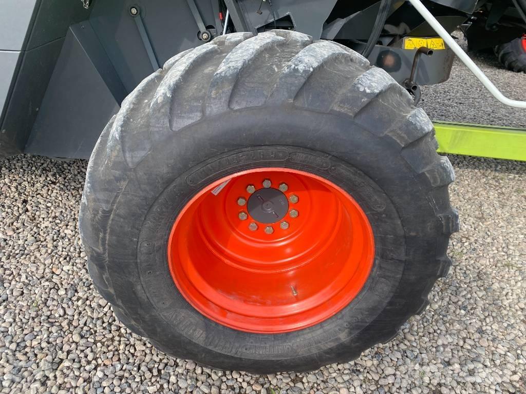 CLAAS LEXION 600 コンバイン