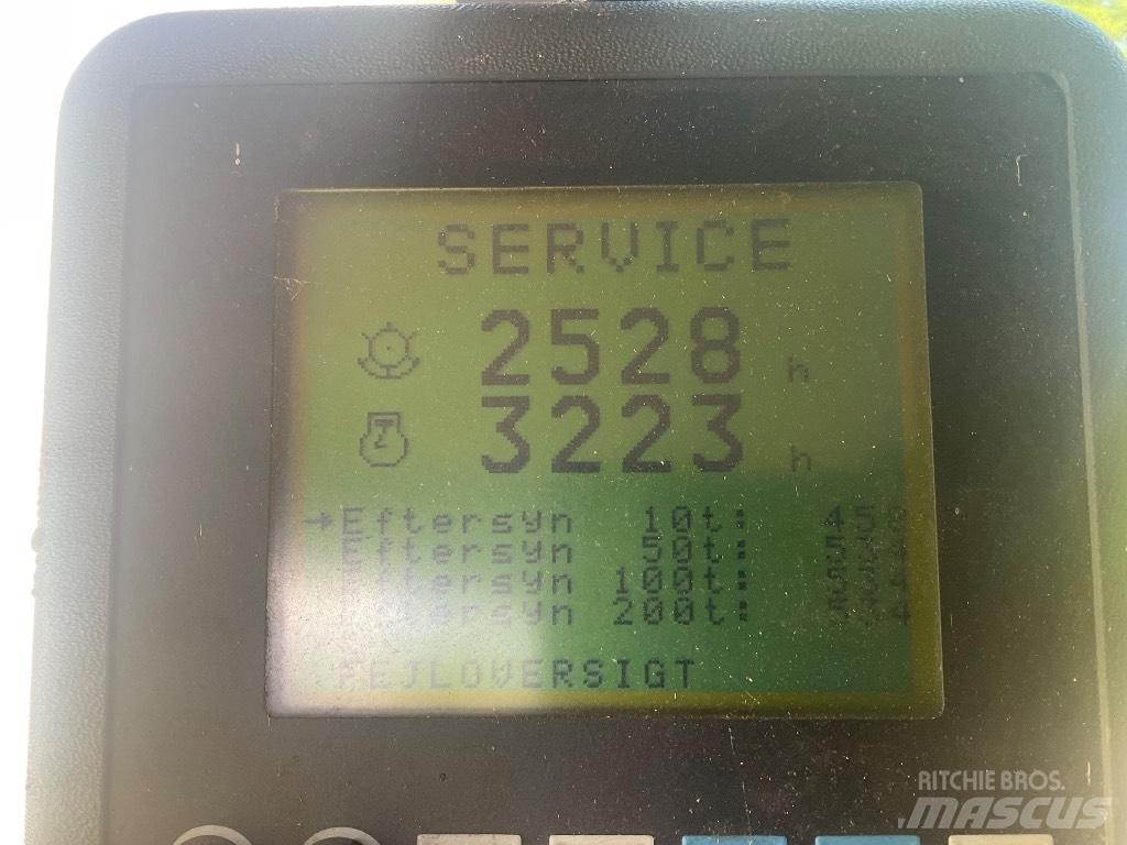 New Holland TX 68 コンバイン