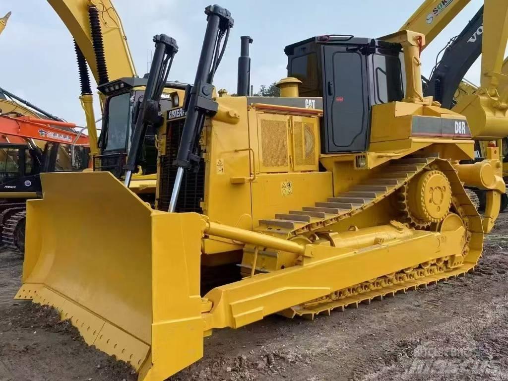 CAT D 8 R ブルドーザー