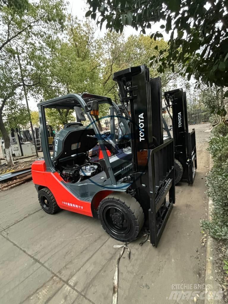 Toyota FDZN 30 ディーゼル・軽油