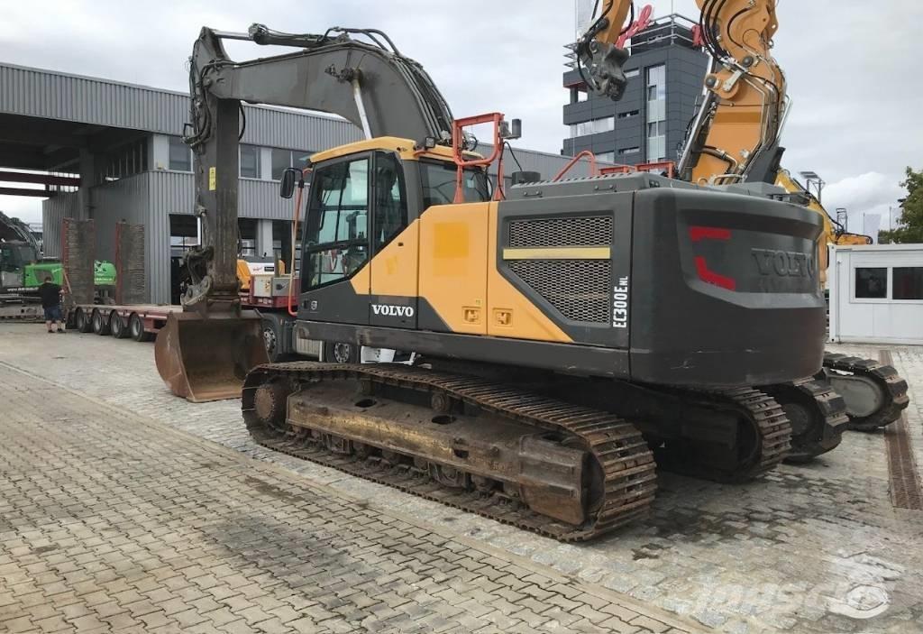 Volvo EC 300 E 大型油圧ショベル12t以上（パワーショベル・ユンボ）