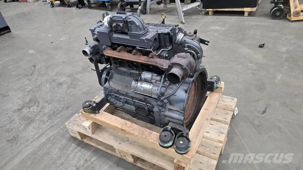 Deutz BF4M2012C エンジン