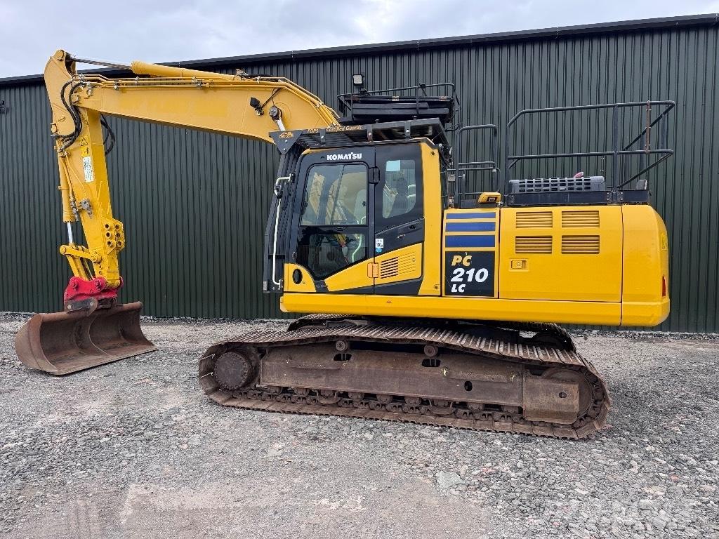 Komatsu PC 210 LC-11 大型油圧ショベル12t以上（パワーショベル・ユンボ）