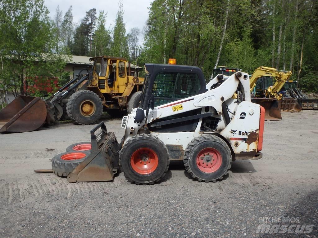 Bobcat S 530 スキッドステアローダー