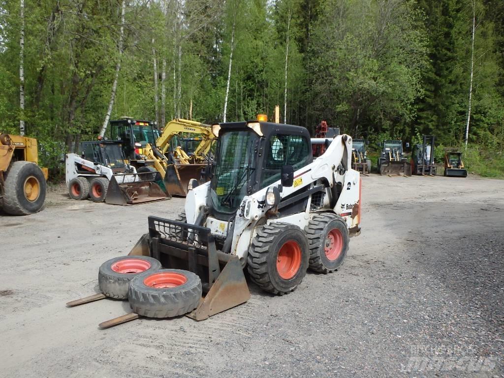 Bobcat S 530 スキッドステアローダー