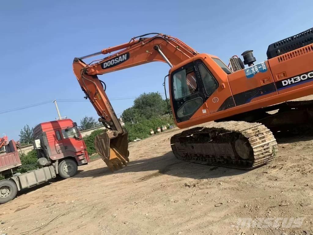 Doosan DH300 大型油圧ショベル12t以上（パワーショベル・ユンボ）