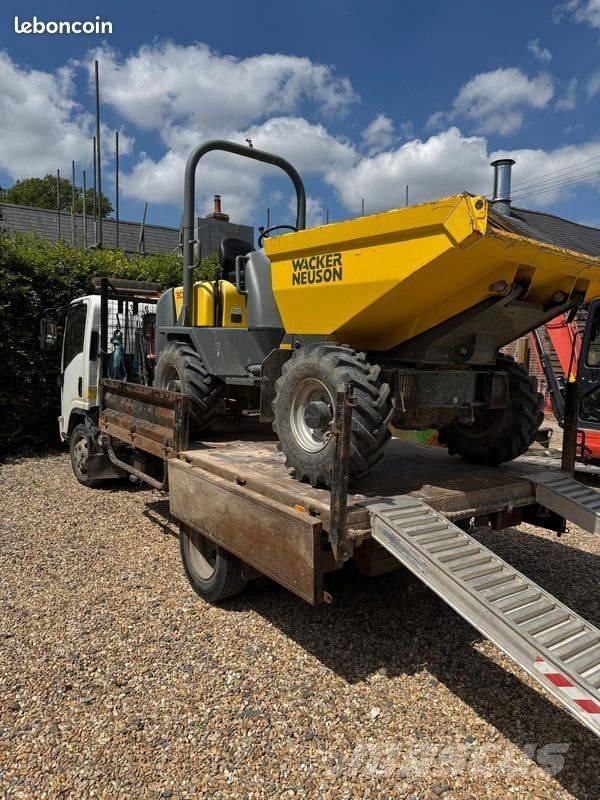 Wacker Neuson 3001 S アーティキュレート式ダンプトラック