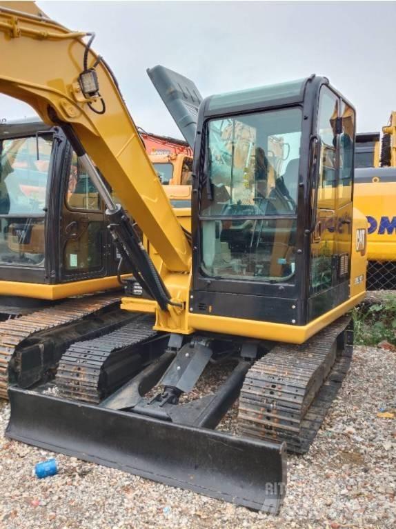 CAT 305.5 E2 大型油圧ショベル12t以上（パワーショベル・ユンボ）
