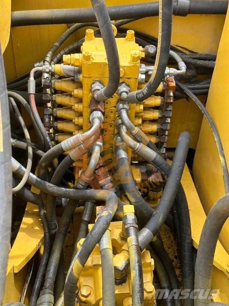 Komatsu PC 60 大型油圧ショベル12t以上（パワーショベル・ユンボ）