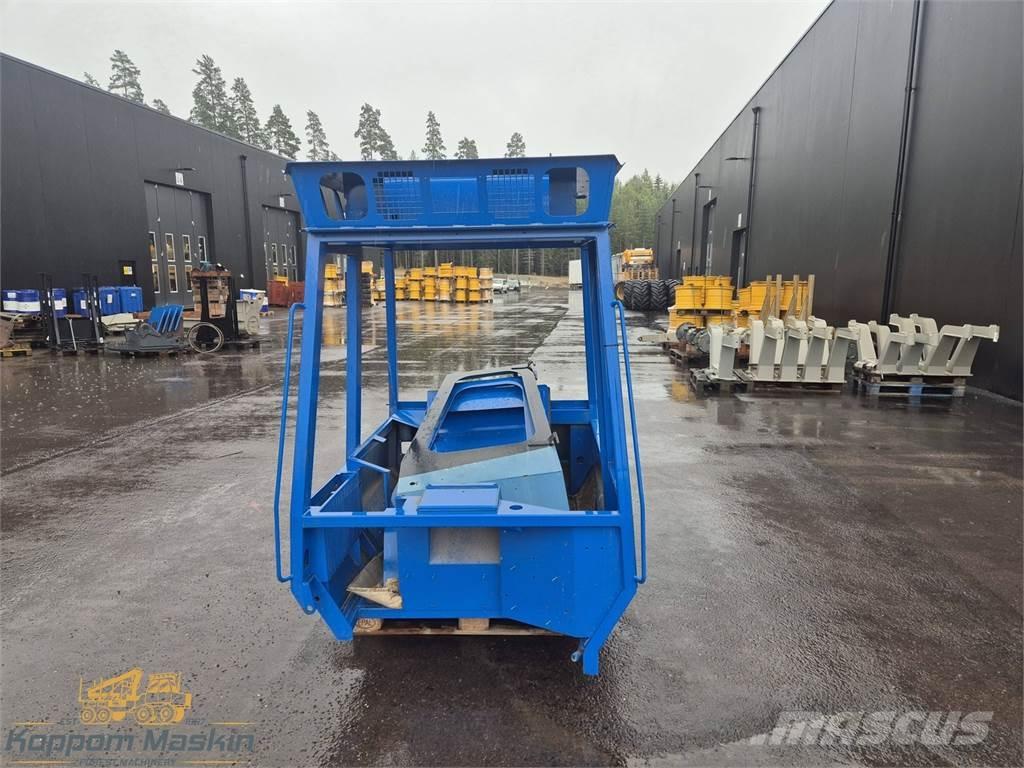 Rottne Rapid キャビン及び内装