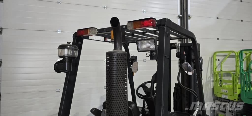 Doosan D 30 GP ディーゼル・軽油