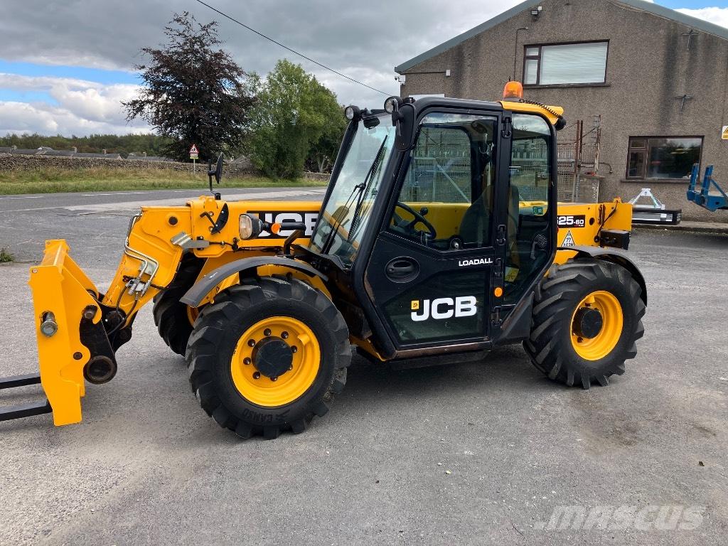 JCB 525-60 Agri Plus 農業用テレハンドラー