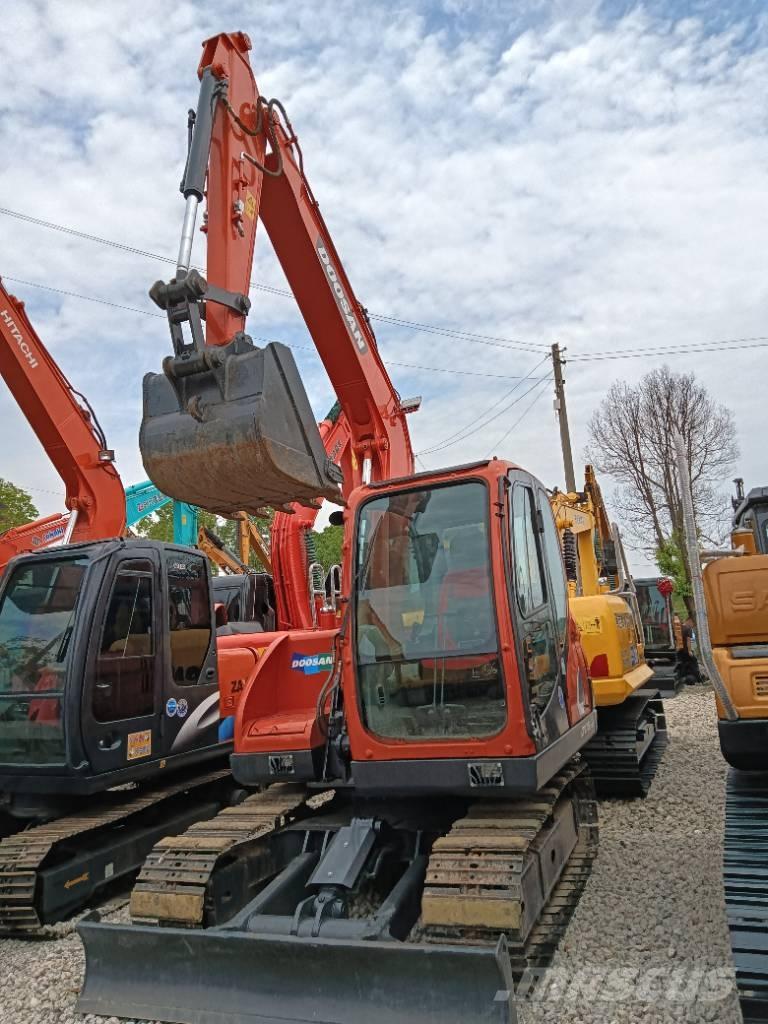 Doosan DX 75 大型油圧ショベル12t以上（パワーショベル・ユンボ）