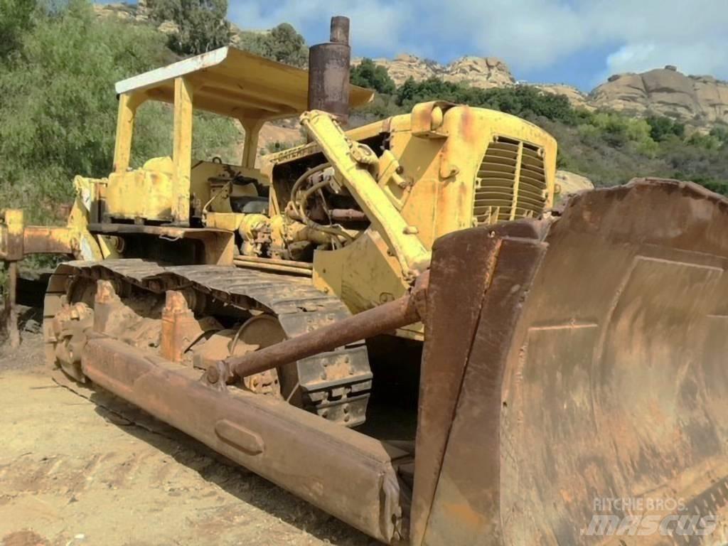 CAT D 9 G ブルドーザー