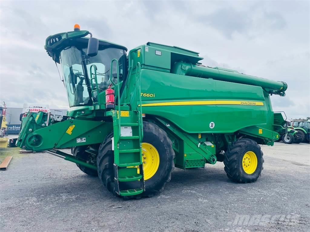 John Deere T660 i コンバイン