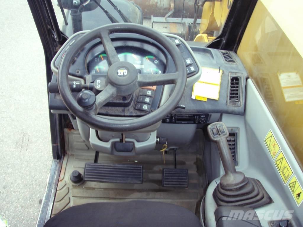 CAT TH 340 B テレスコーピックハンドラー