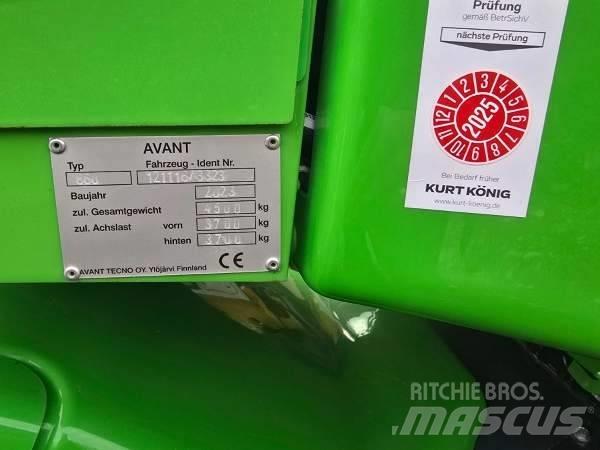 Avant 860 i スキッドステアローダー