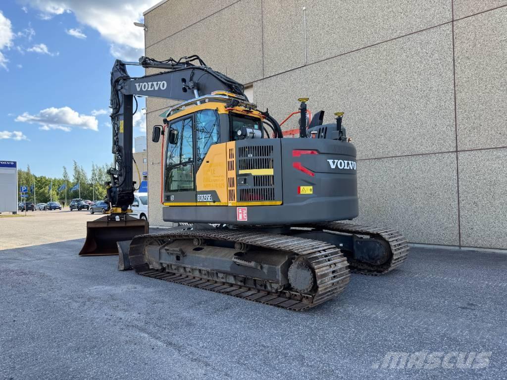 Volvo ECR 235 E 大型油圧ショベル12t以上（パワーショベル・ユンボ）