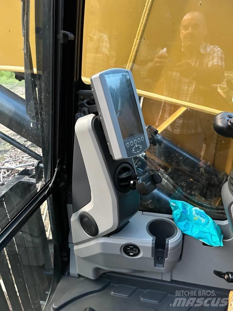 CAT 325 F LCR 大型油圧ショベル12t以上（パワーショベル・ユンボ）