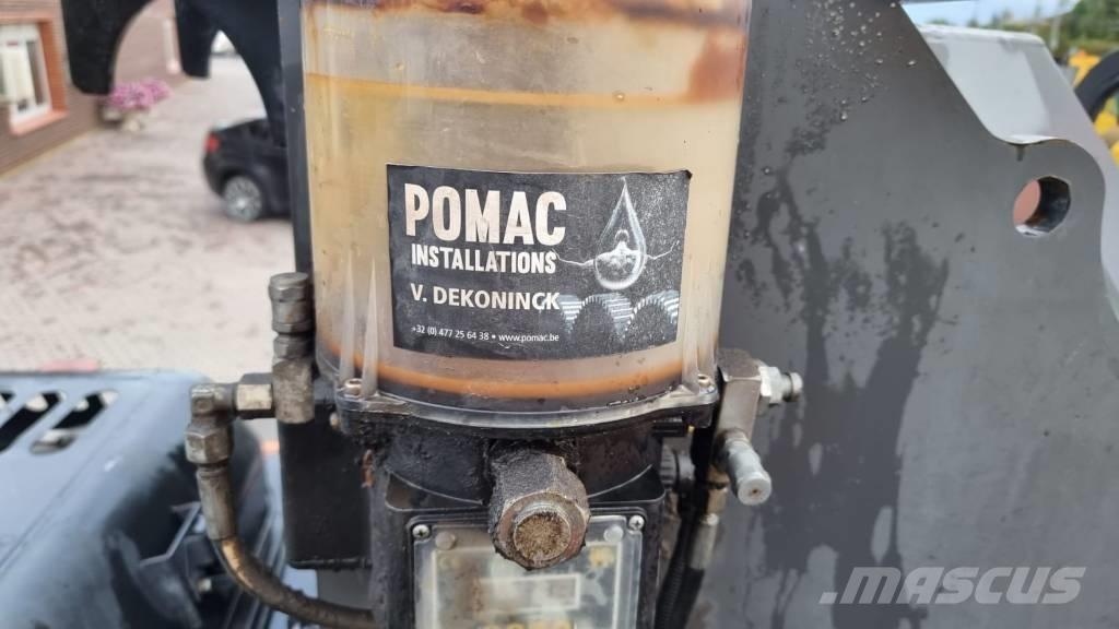 Doosan DX 210 W - 5 ホイール式油圧ショベル（パワーショベル・ユンボ・バックホー）