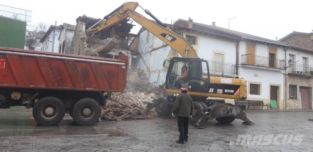 CAT M318d ホイール式油圧ショベル（パワーショベル・ユンボ・バックホー）