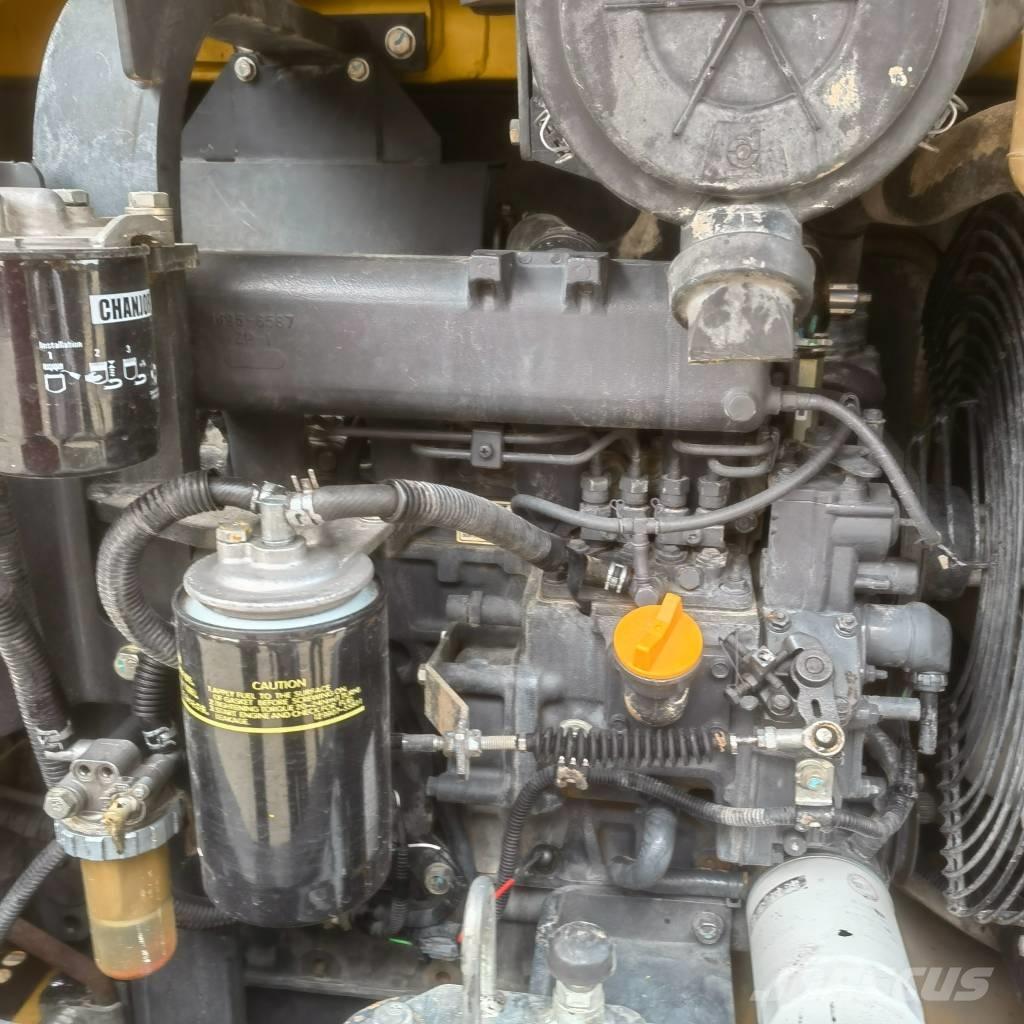 Komatsu PC56 大型油圧ショベル12t以上（パワーショベル・ユンボ）