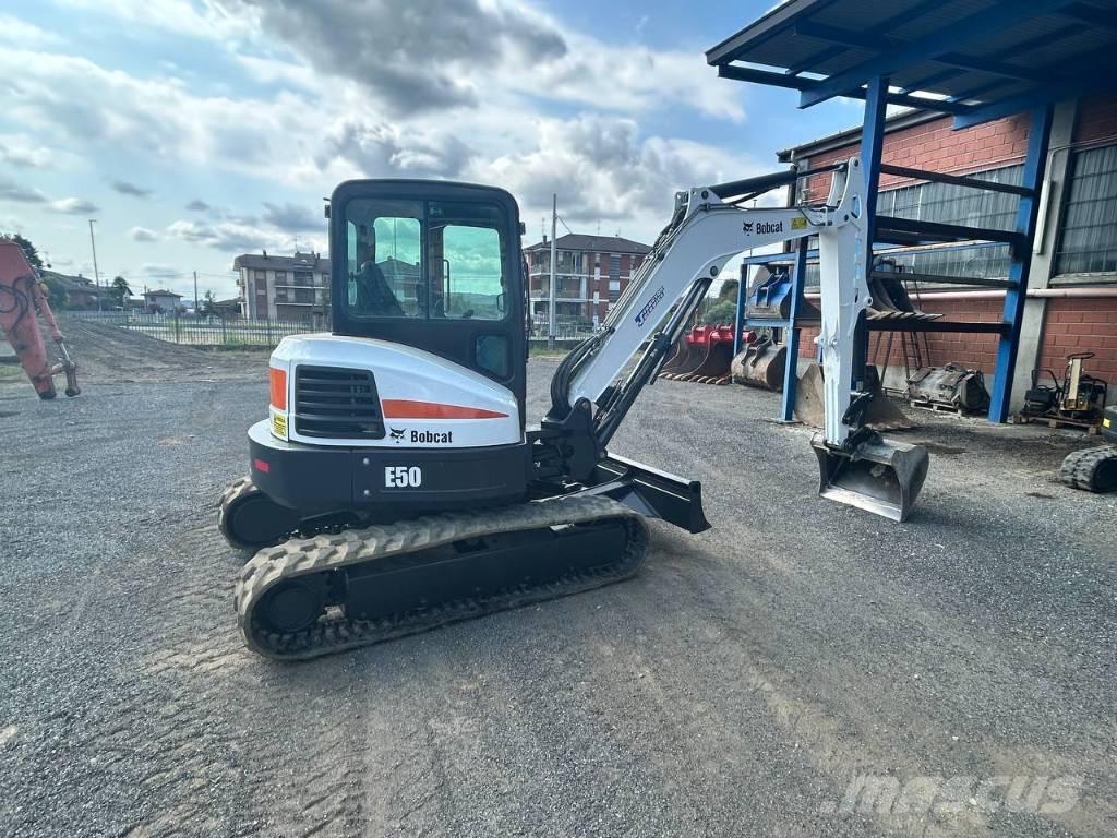 Bobcat E 50 ミニ油圧ショベル 7t以下（ミニユンボ・ミニディガー）