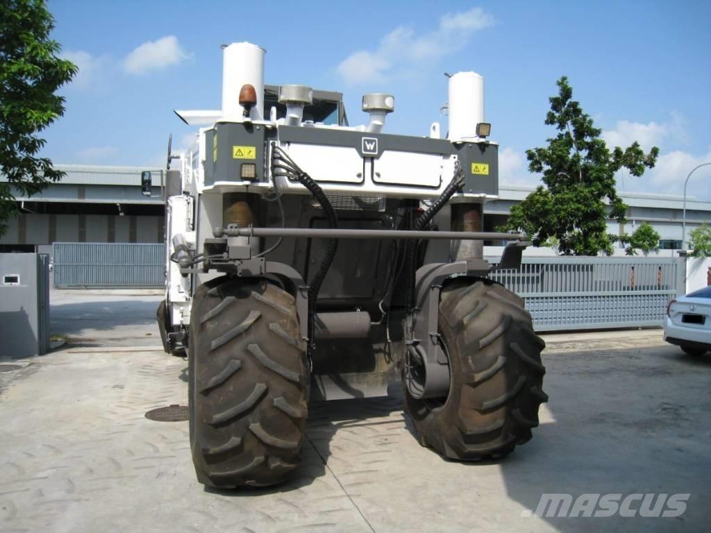 Wirtgen WR 2500 アスファルトリサイクルマシン