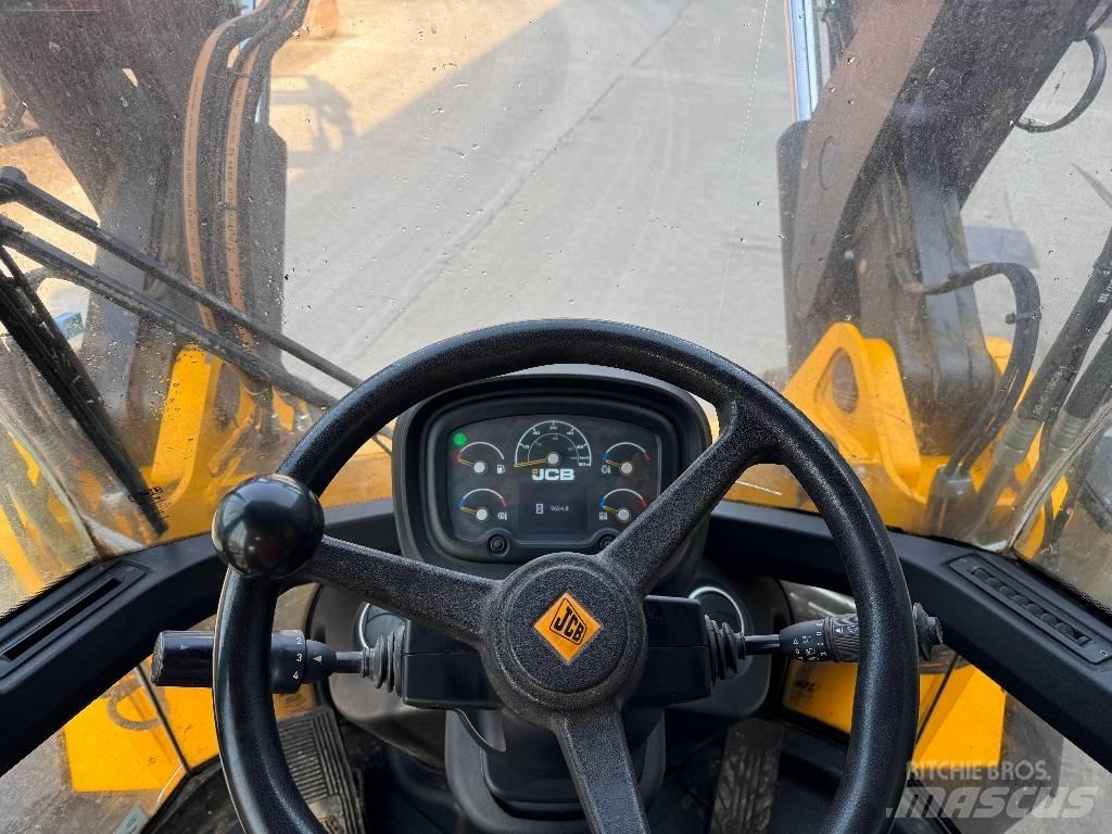 JCB 437 HT Agri 多目的ローダー