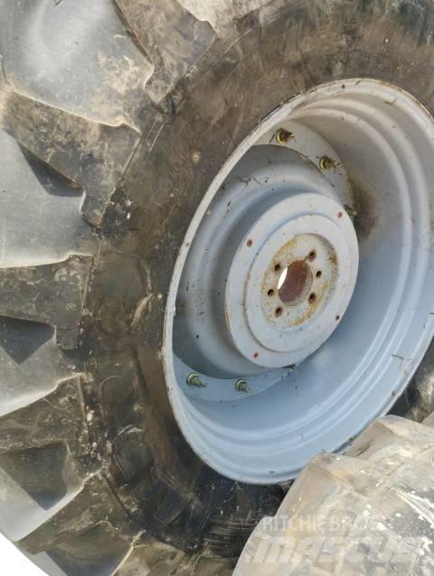 Michelin 20.8R38 タイヤ、ホイル、リム