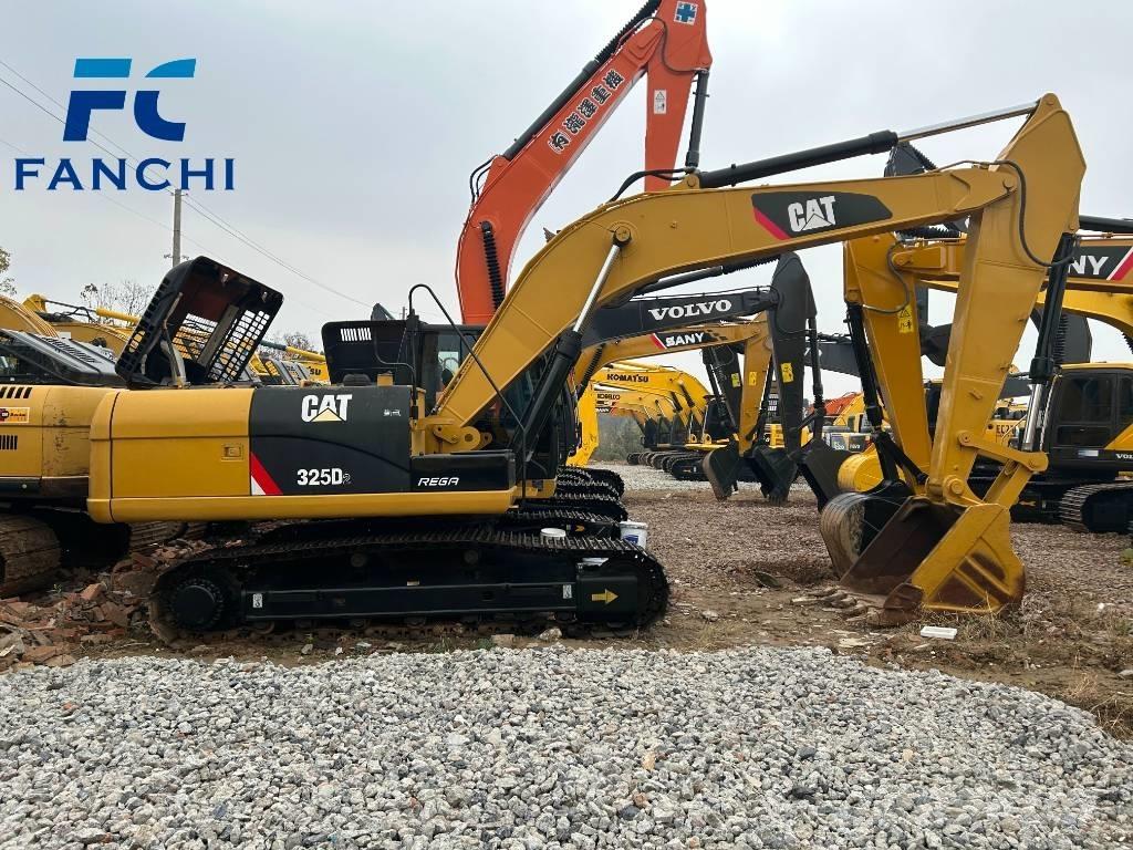 CAT 325 D 大型油圧ショベル12t以上（パワーショベル・ユンボ）