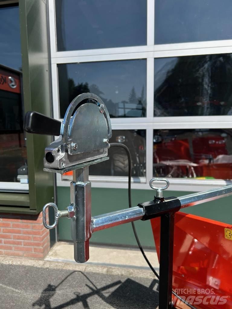 Kubota MTZ SM 150 小型トラクター　アタッチメント