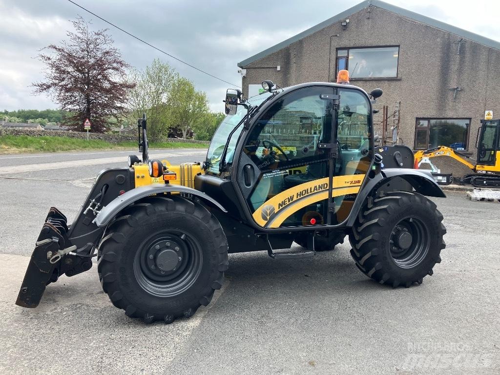 New Holland TH7.32 農業用テレハンドラー