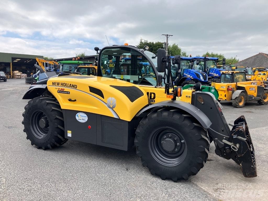 New Holland TH7.32 農業用テレハンドラー