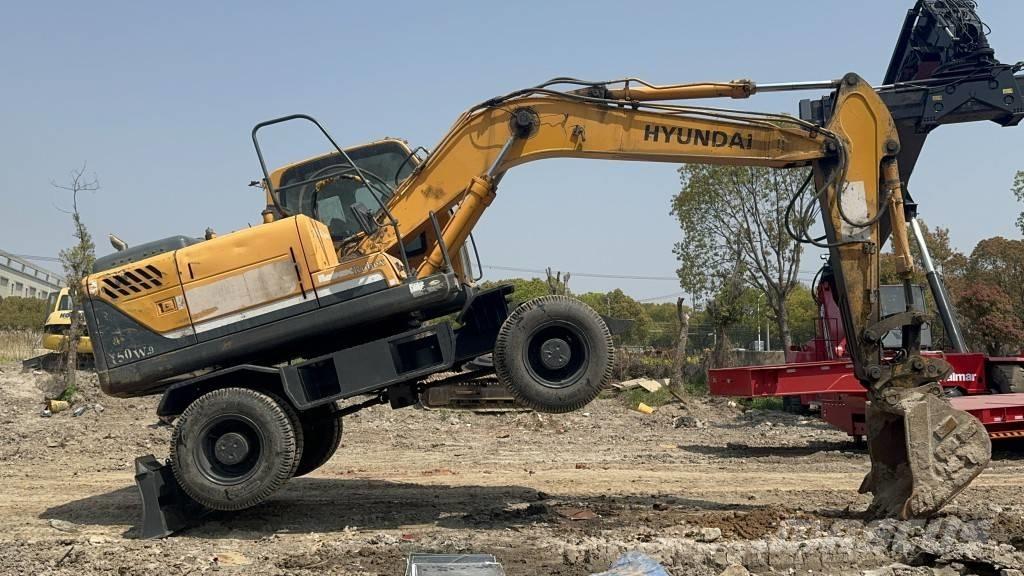 Hyundai R 150 W-9 ホイール式油圧ショベル（パワーショベル・ユンボ・バックホー）