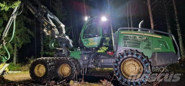 John Deere 1270G ハーベスター