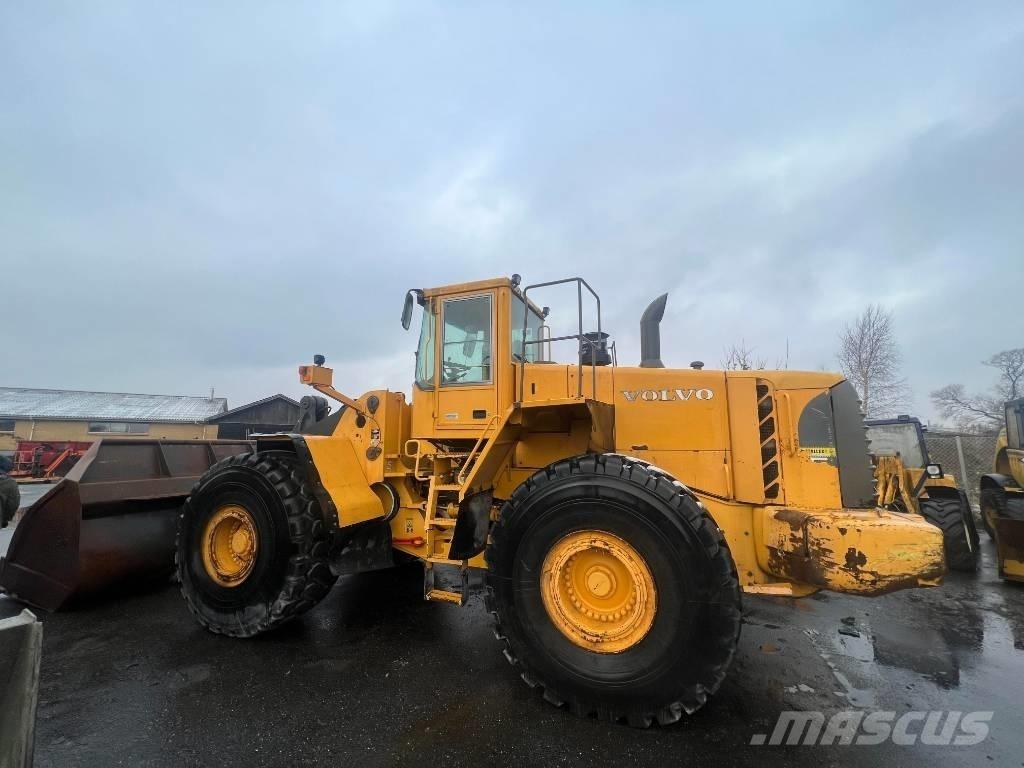Volvo L 220 E ホイールローダー・タイヤショベル