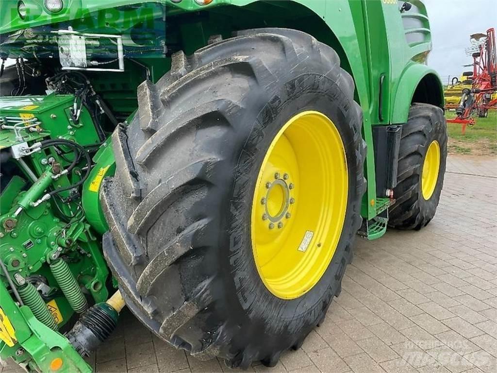 John Deere 8600 自走式フォレージハーベスター