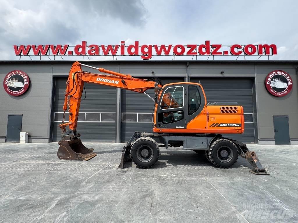 Doosan DX 160 W ホイール式油圧ショベル（パワーショベル・ユンボ・バックホー）