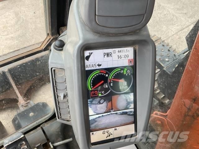 Hitachi ZX 135 US-6 大型油圧ショベル12t以上（パワーショベル・ユンボ）